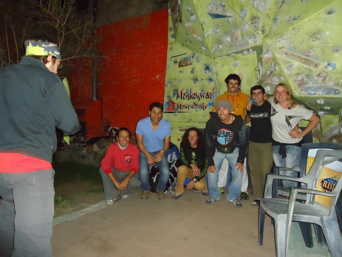 Monkeywasi Climbing Hostel Уарас Экстерьер фото